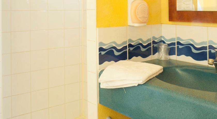 Отель Hôtel Altica La Rochelle
