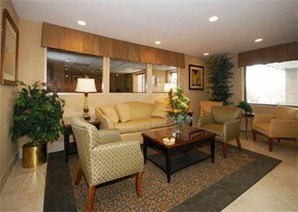 Отель Comfort Inn Utica
