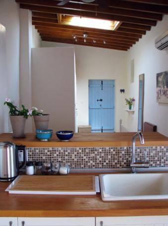 Апартаменты Dolphin Guest House and Studios
