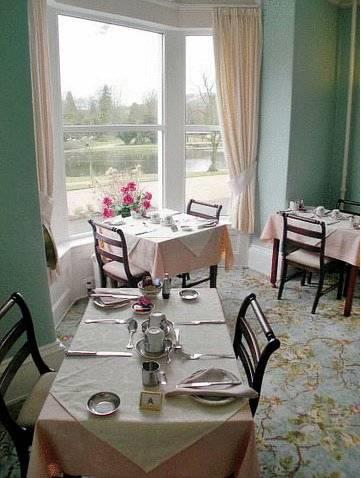 Гостевой дом The Westminster Hotel