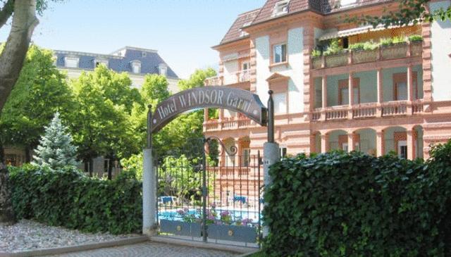 Отель Hotel Windsor