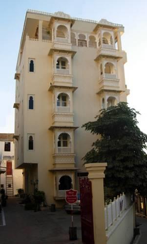 Отель Jaiwana Haveli