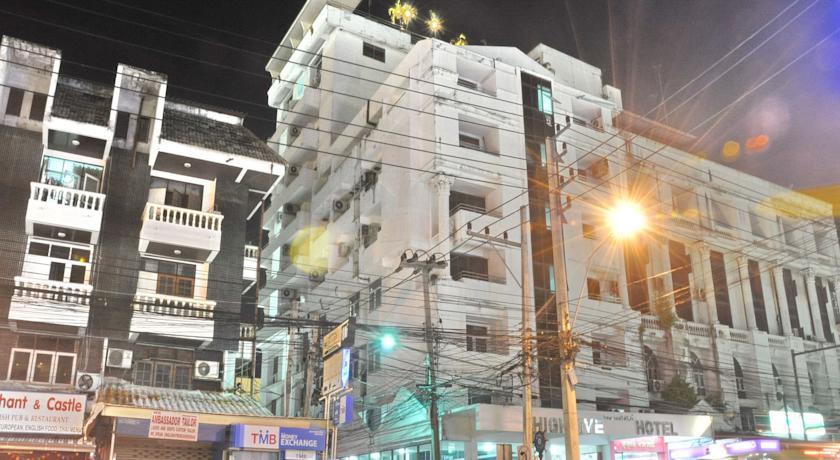 Highfive Hotel