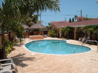 Отель Coconut Villas