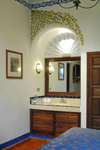 Отель Mansion Virreyes