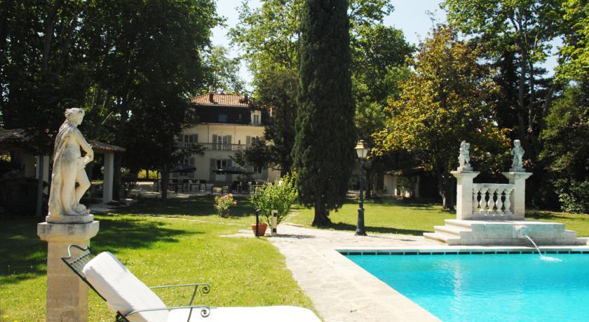 Отель Hostellerie les Frenes