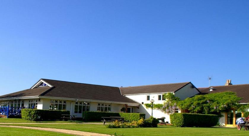 Отель Holt Lodge Hotel