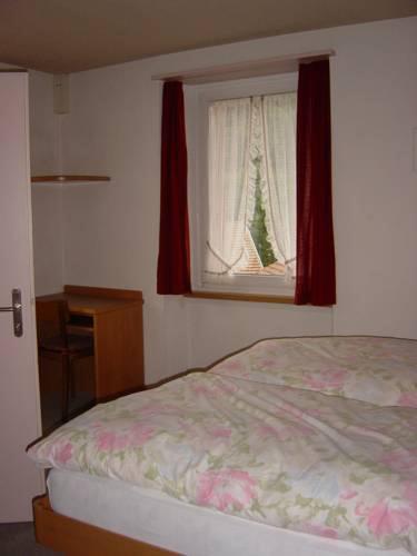 Отель Hotel Rätia