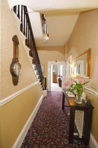 Гостевой дом The Collingdale Guest House