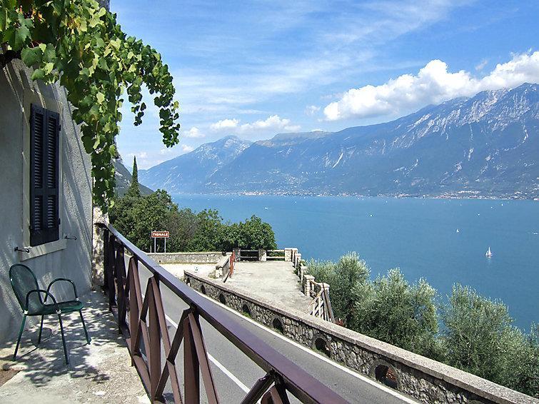 Апартаменты Apartment Via Gardesana III Tignale