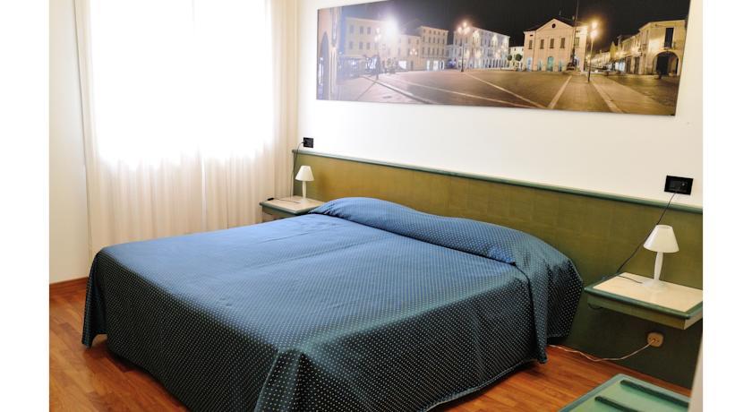 Отель Rometta Hotel