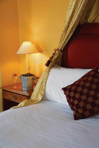 Grafton Capital Hotel