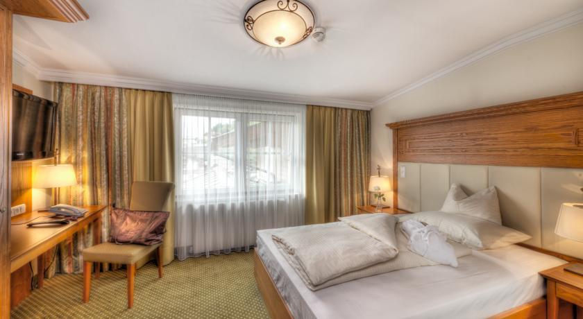 Отель Wellnesshotel Edelweiss Superior