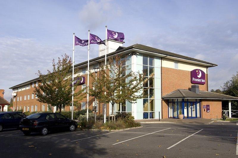 Отель Premier Inn Reading (Caversham Bridge)