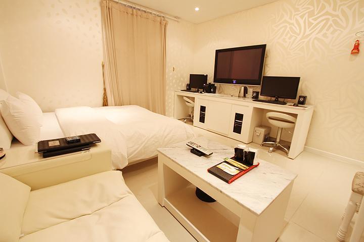 Gangnam Chocolate Hotel