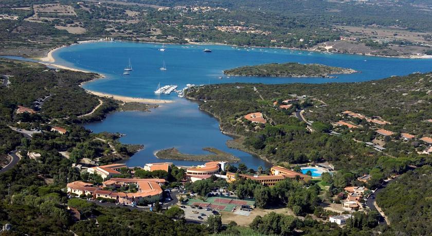 Апартаменты Costa Serena Village Boschetto Holiday