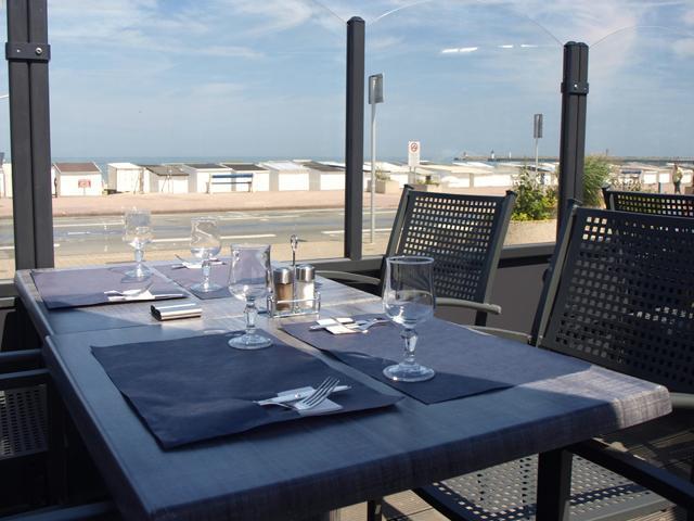 Отель Hôtel De La Plage