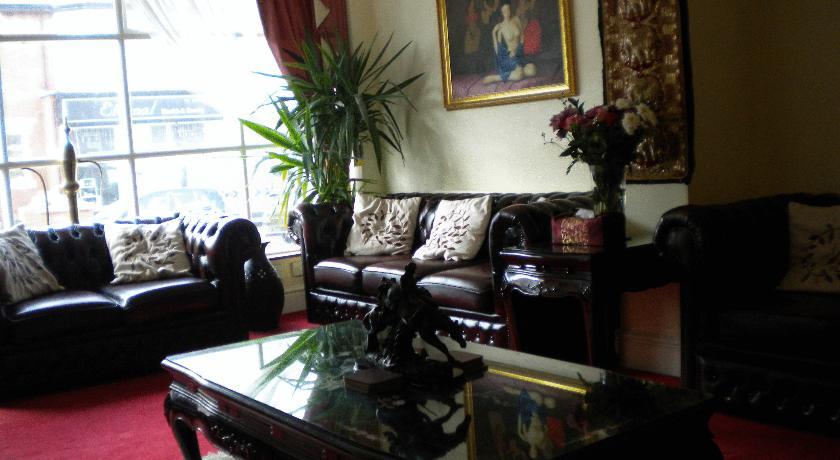 Отель The New Guilderoy Hotel