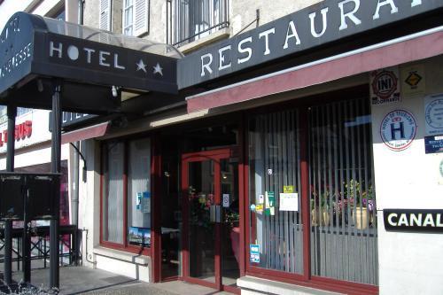Отель Hôtel Restaurant Pourcheresse