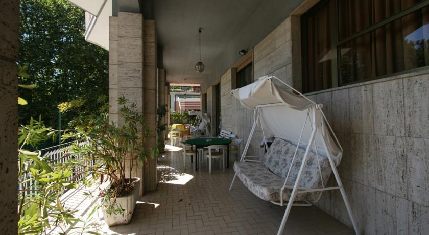 Отель Hotel Mercurio