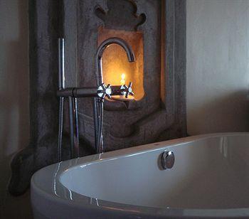 Отель Best Western Coral Beach Hotel