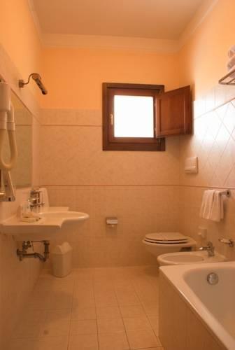 Отель Bel Sito Hotel Due Torri