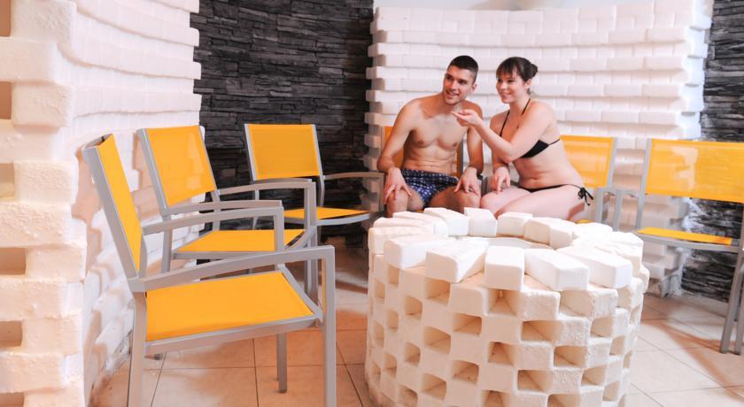 Apollo Thermal Hotel and Apartments