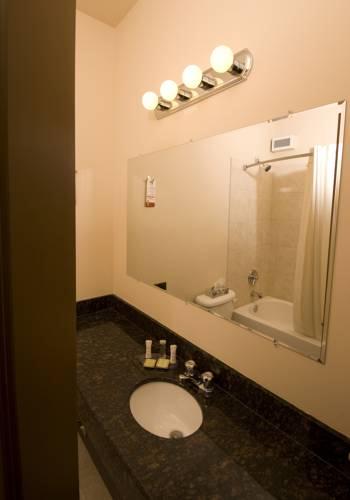 Отель Super 8 North Battleford