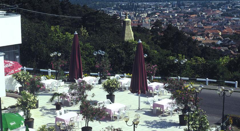 Art & Fit Hotel Kikelet