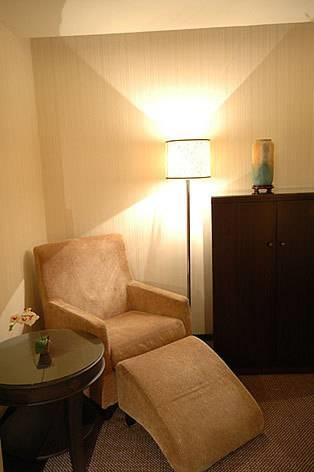 Отель Zai Yan Leader Hotel Taoyuan