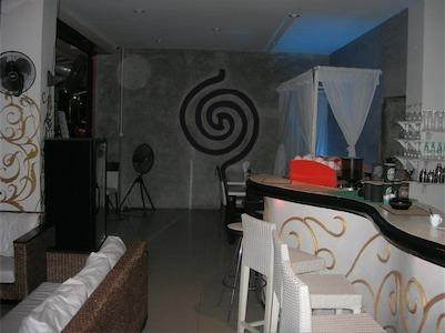 Golden House Hotel