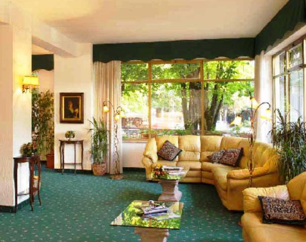 Отель Hotel Universo