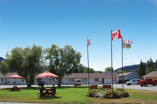 Отель Knights Inn Merritt Motel