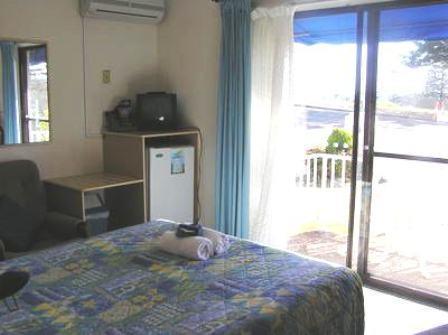 Отель Ocean Breeze Motel