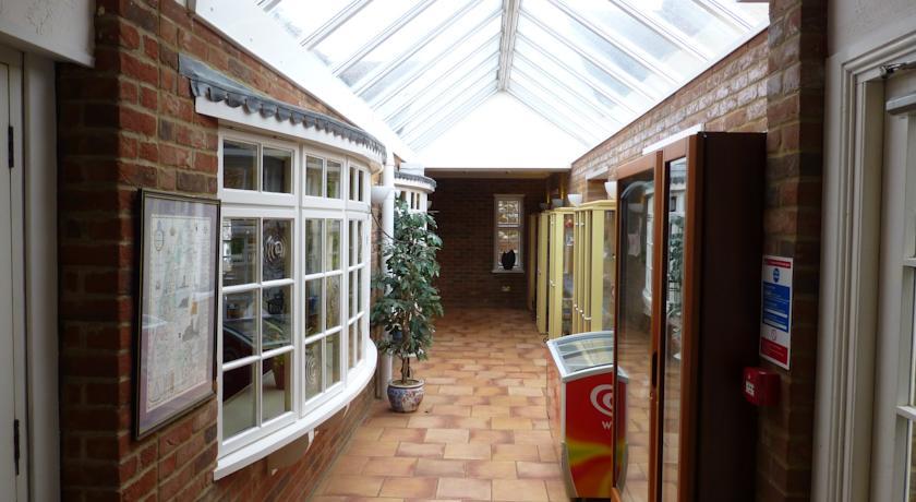 Отель Caley Hall Hotel