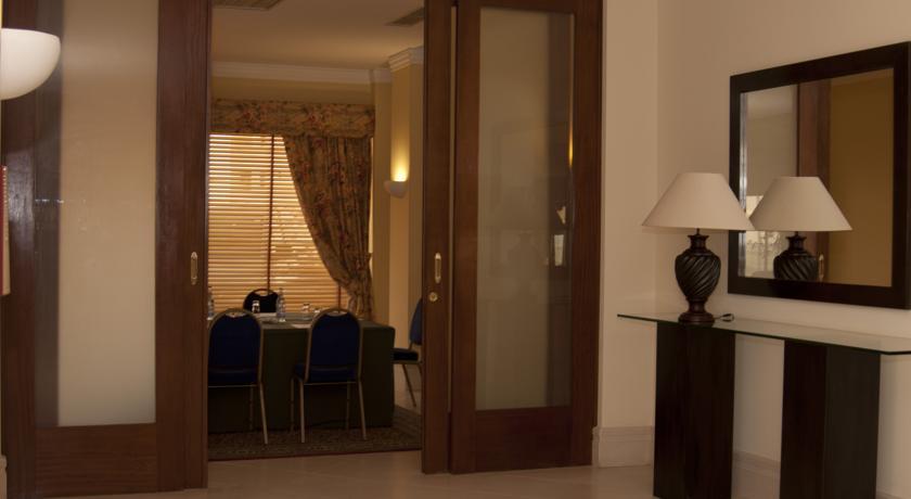 Отель Santarem Hotel