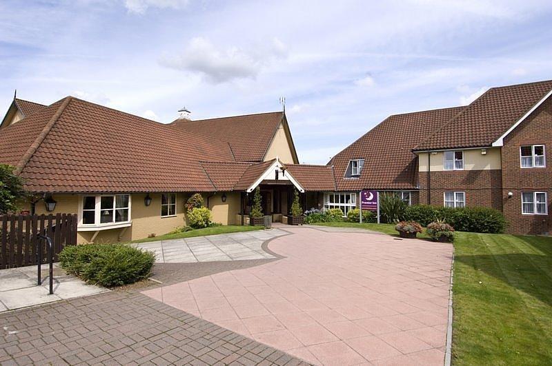 Отель Premier Inn Bristol East (Emersons Green)