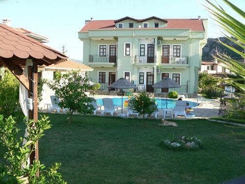 Отель Jade Hotel