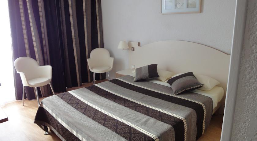 Отель Hotel Centre Plage