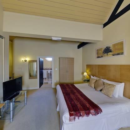 Отель The Mount Hotel