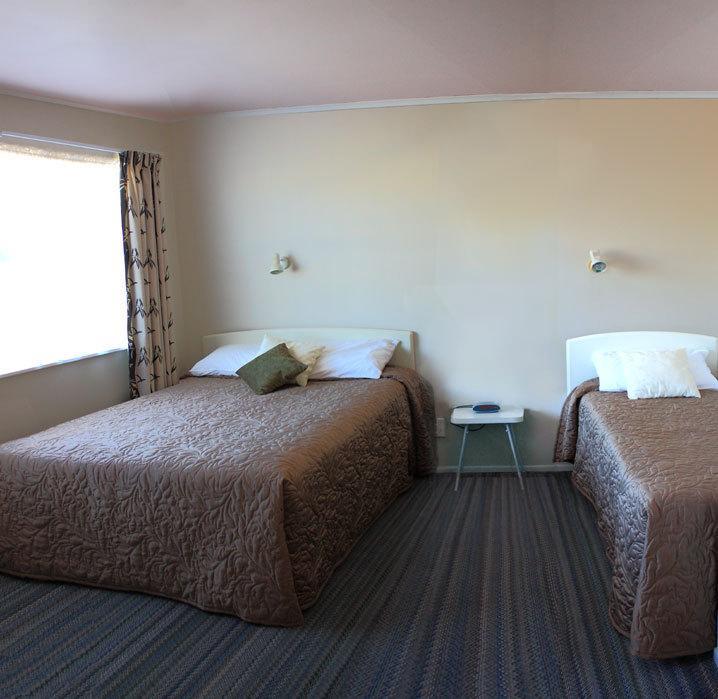 Отель Blue Wave Motel Mt Maunganui