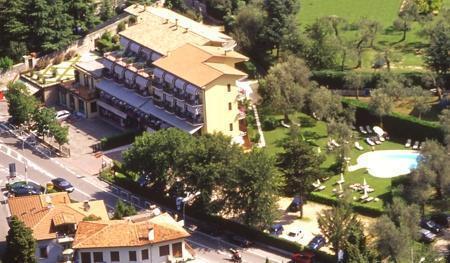 Отель Hotel Benacus