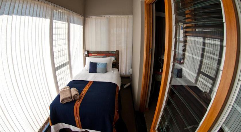 Мини-отель Miles B&B Guest House