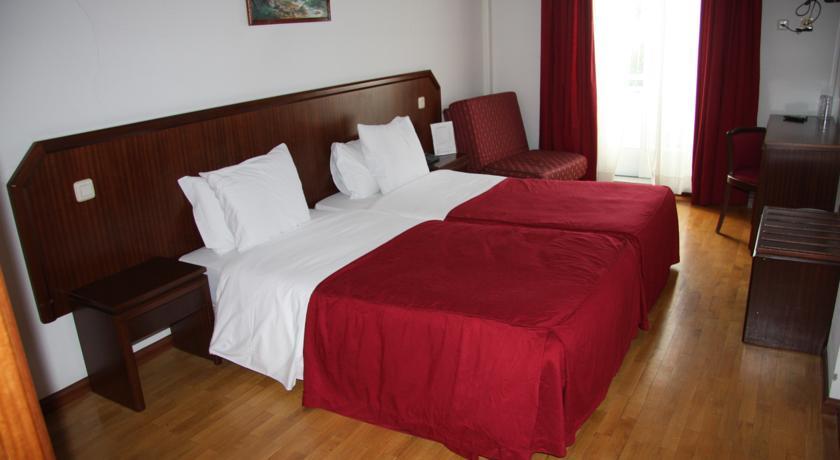 Отель Hotel Turismo Miranda