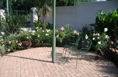 Отель Impangele Bed & Breakfast