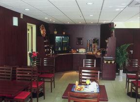 Отель Kyriad Bordeaux Lormont