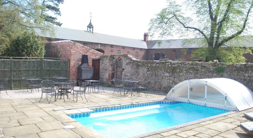 Гостевой дом Pentre Mawr House