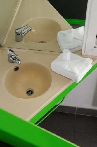 Отель Lemon Hotel Dreux Chartres