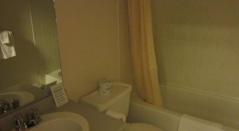 Отель Anchor Inn Hotel Prince Rupert