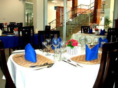 Отель Trans International Hotel